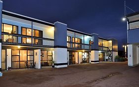 Waikanae Beach Motel Gisborne
